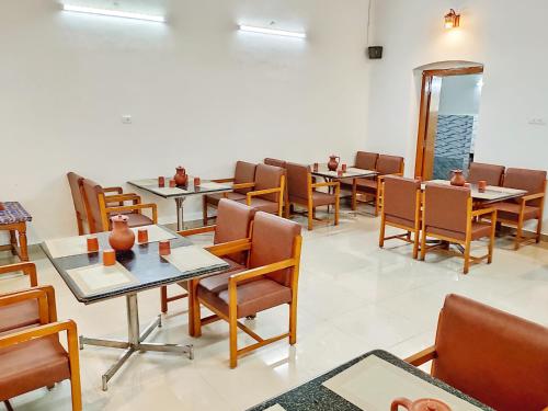 hotel interior decorator