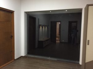 toughened glass interior decorator