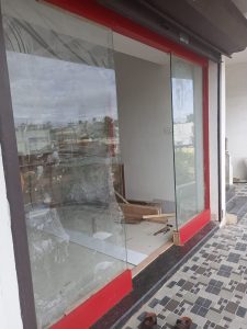 beauty parlour glass interior